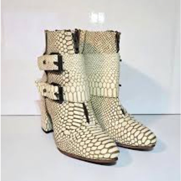 freebird Shoes - Freebird Joey White Snake Leather Ankle Booties Boots Shoes Western sz 10